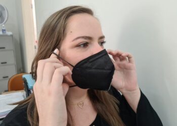 Uso de máscara em Poços é liberado em locais fechados que ainda exigiam a proteção