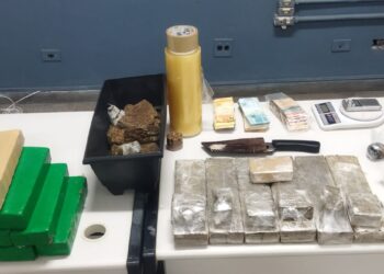 Após fuga com acidente, homem é preso com 20 kg de maconha e R$ 16 mil