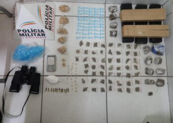 PM prende três pessoas suspeitas de tráfico de drogas em Poços de Caldas