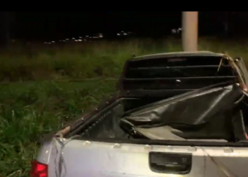 Saveiro capota e deixa quatro pessoas feridas em Poços de Caldas