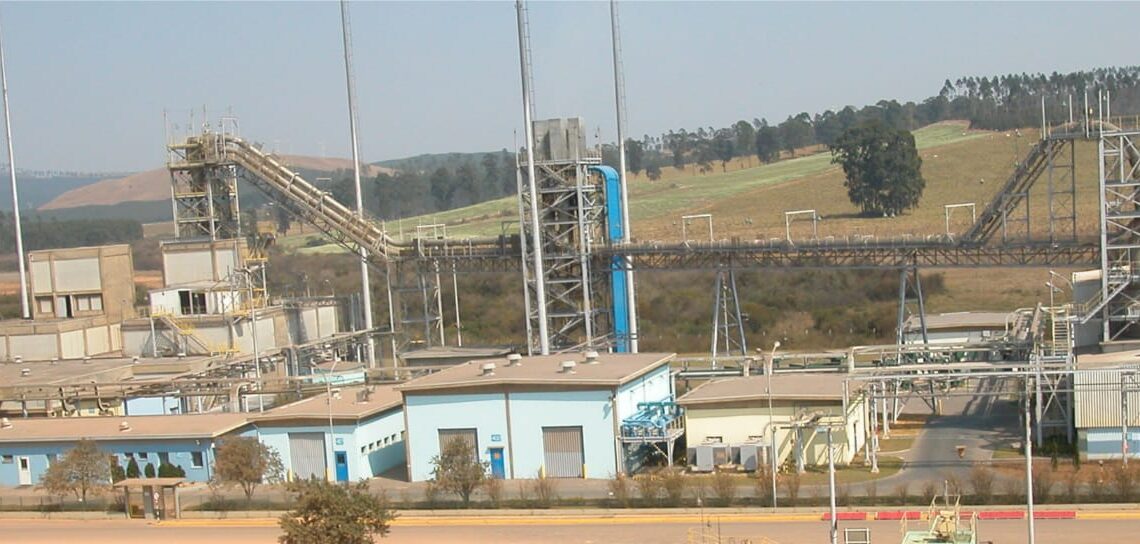 Fábrica de Pó de Alumínio da Alcoa em Poços de Caldas completa 40 anos