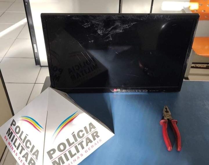 EM POÇOS| Policial prende em flagrante ladrão e permanece em loja arrombada para evitar outros furtos