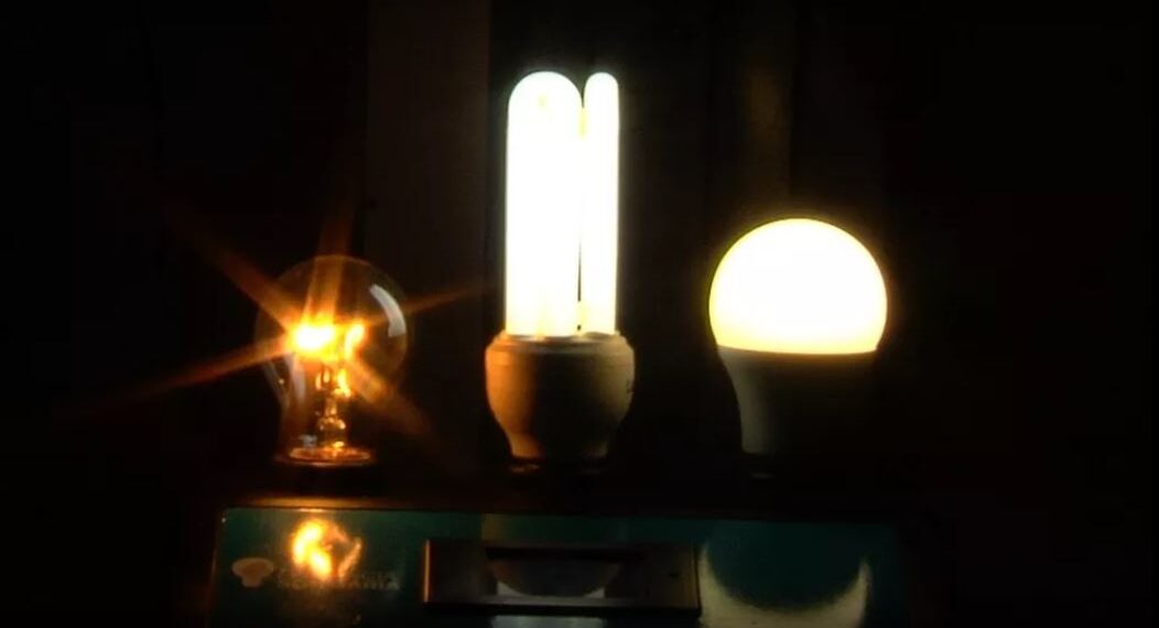 Moradores de São João da Boa Vista podem trocar lâmpadas antigas por novas de LED