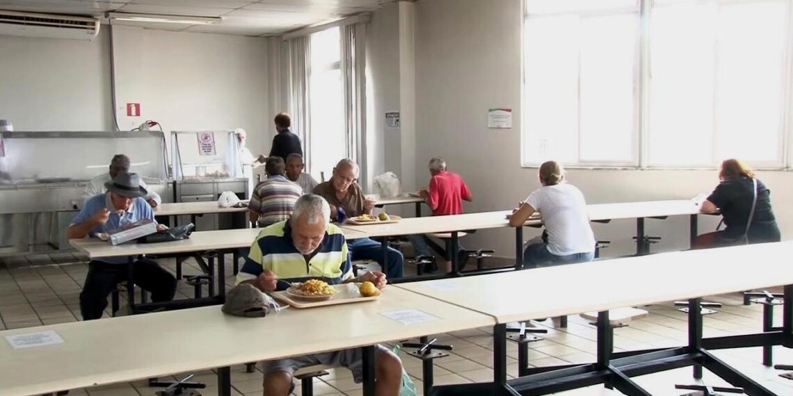 Restaurante Popular de Poços terá almoço especial de Páscoa, na quinta-feira (14)
