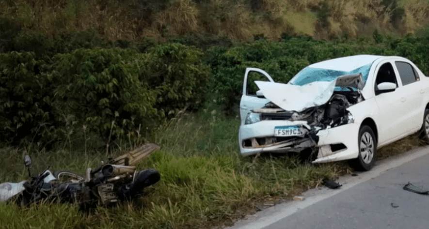 Acidente na BR- 146 mata dois funcionários de hospital e deixa uma pessoa ferida