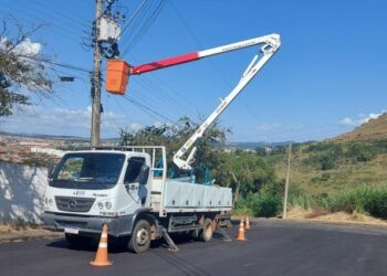 40% de todo de toda iluminação pública de Poços já está com lâmpadas de LED
