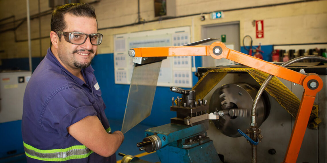 Alcoa celebra o Dia do Trabalhador destacando resultados das iniciativas de Inclusão & Diversidade