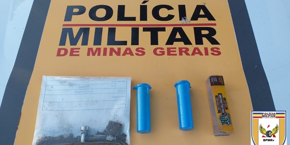 Motorista é presa após confessar que fumou maconha de BH até Campestre