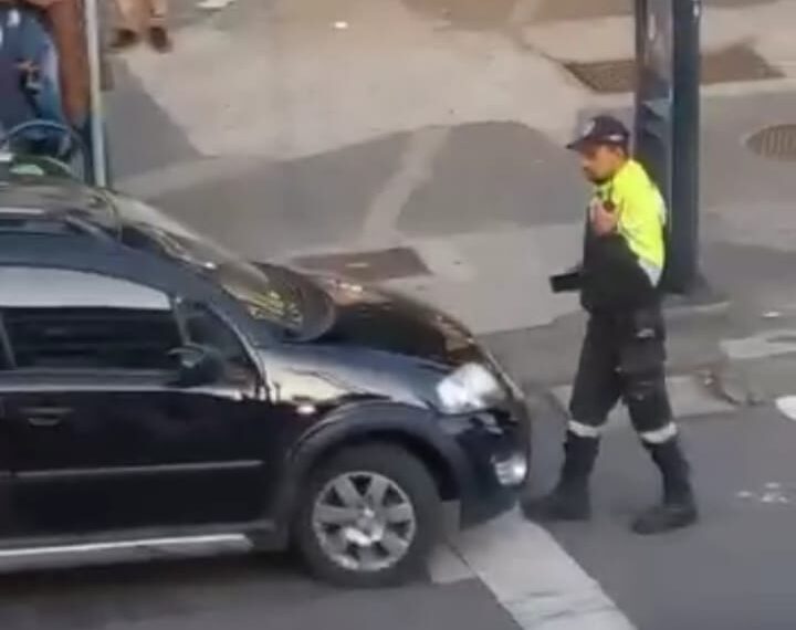 Homem tenta atropelar agente de trânsito em Poços de Caldas