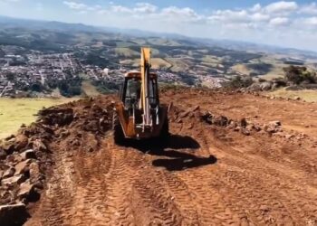 Rampa de voo livre começa a ser construída em Caldas
