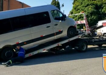 Veículos removidos e prisões: PMRv realiza operação dentro da Campanha Maio Amarelo em Poços