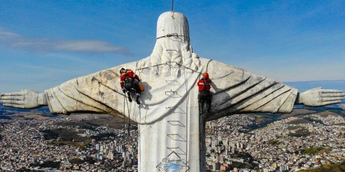 Limpeza do Cristo Redentor de Poços de Caldas está em fase final