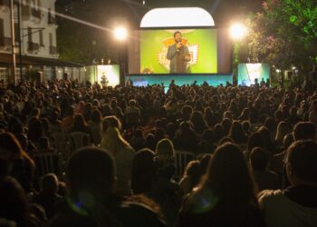 Cine Família na Praça acontece em Poços de Caldas no dia 2 de julho