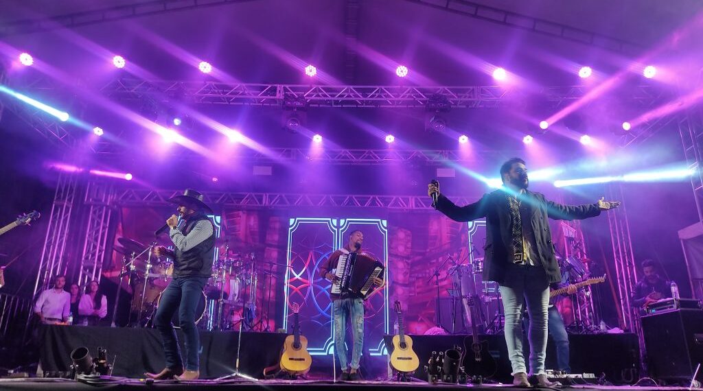 Cerca de 50 mil pessoas passaram pelo “Arraiá na Praça”, segundo prefeitura de Poços