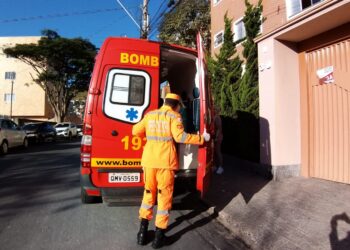 Mulher “trava coluna” e precisa ser socorrida por bombeiros em Poços de Caldas