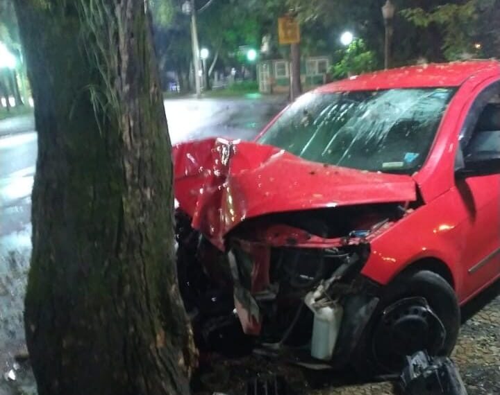 Motorista fica ferido após sofrer acidente em Poços de Caldas