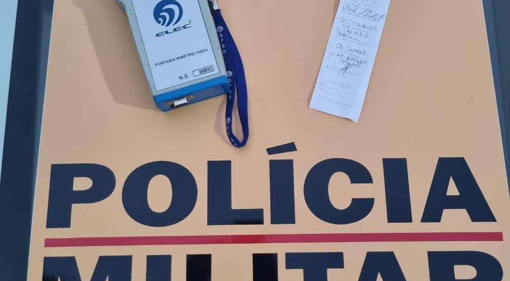 Mulher é detida após entregar carro para homem inabilitado embriagado em Poços de Caldas