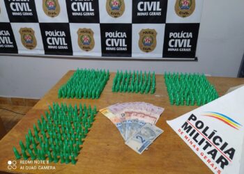 Homem é detido após ser flagrado transportando 496 microtubos em Poço Fundo