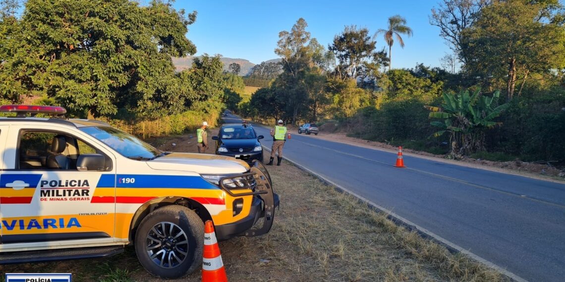 Sete condutores são flagrados dirigindo embriagados em Andradas