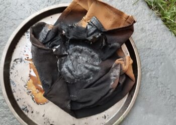 Bolsa dentro de forno causa fumaça em apartamento em Poços de Caldas