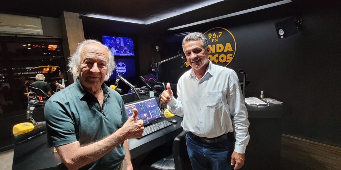 Onda Poços recebe Deputado Federal Emidinho Madeira e presidente do Hospital Santa Lúcia