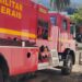 Veículo pega fogo na região leste de Poços de Caldas