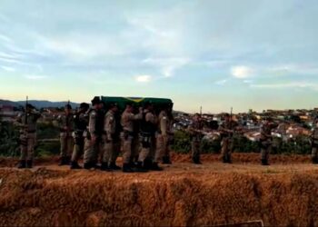 Policial militar que morreu em acidente é sepultado em Poços de Caldas