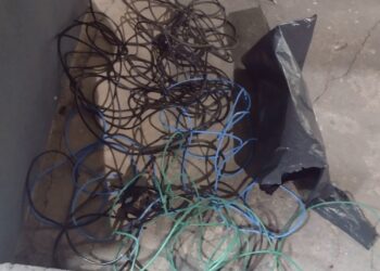 Dupla é presa após furto de fiação elétrica de clínica médica em Poços de Caldas