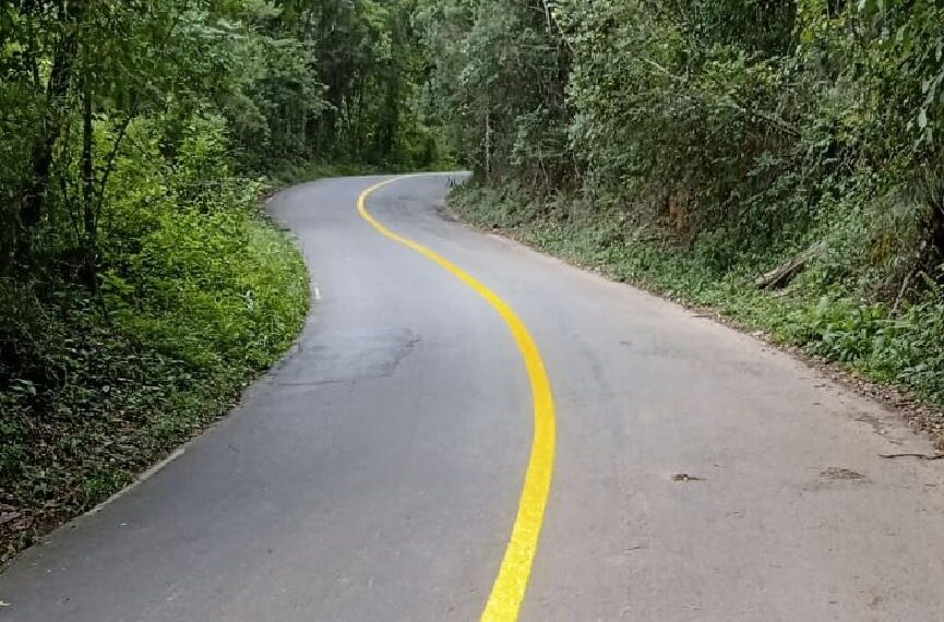 Prefeitura de Poços estuda transformar em mão única subida de acesso ao Cristo