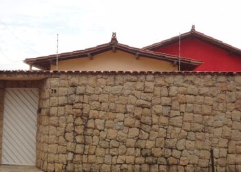 Imóveis apreendidos em operações contra o tráfico de drogas serão leiloados em MG