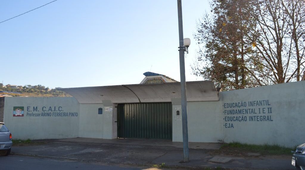 Prefeitura esclarece sobre transporte de alunos da Escola Caic em Poços