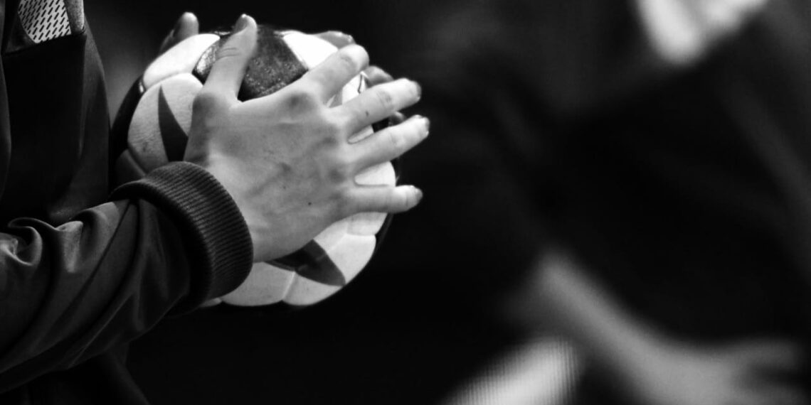 Atletas de Poços de Caldas são chamadas de ‘macacas’ durante jogo