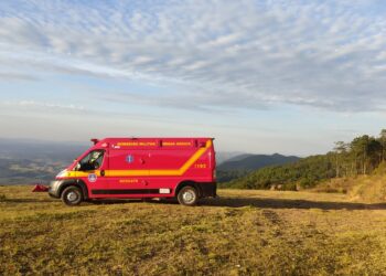 Turista fica ferido após cair em vala na Serra de São Domingos em Poços de Caldas