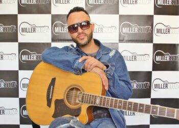 Cantor Miller Souza é uma das atrações deste domingo no Julho Fest em Poços