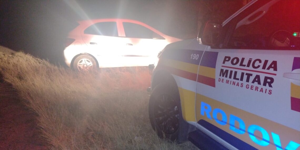 Carro furtado em Poços de Caldas é recuperado em Alfenas