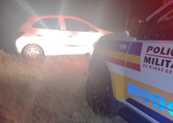 Carro furtado em Poços de Caldas é recuperado em Alfenas