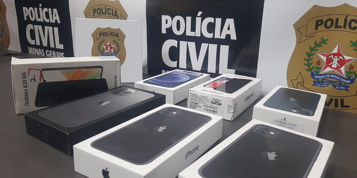 Funcionário furta R$ 40 mil em celulares de loja de telefonia em Poços