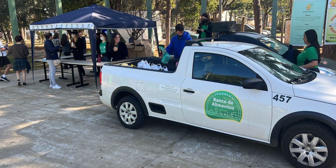 Banco de Alimentos recebe doação de 585 litros de leite