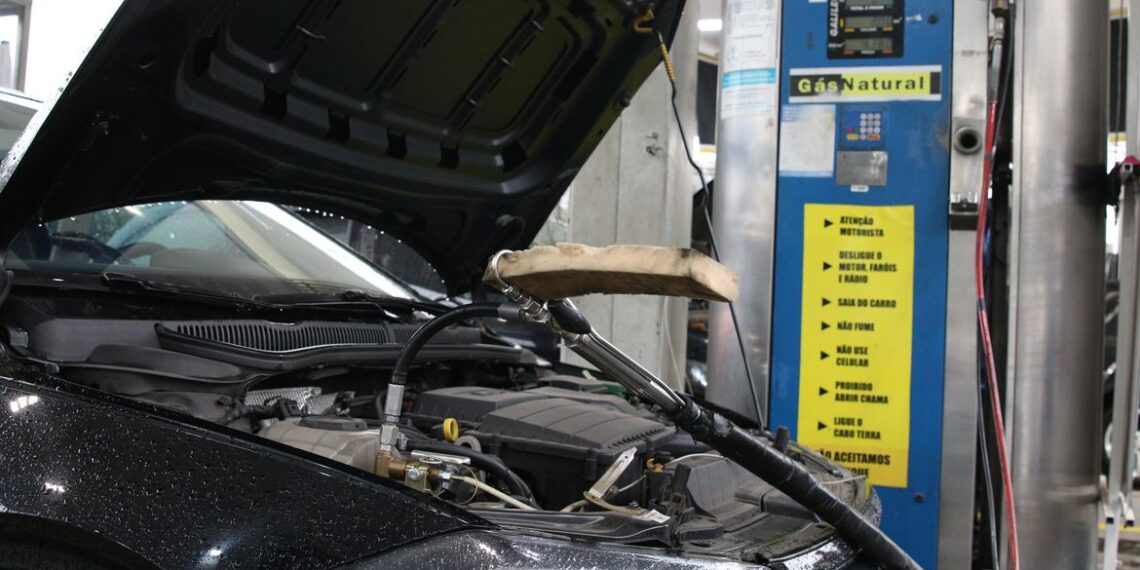 Instituto de Pesos e Medidas faz alerta sobre uso de GNV em automóveis