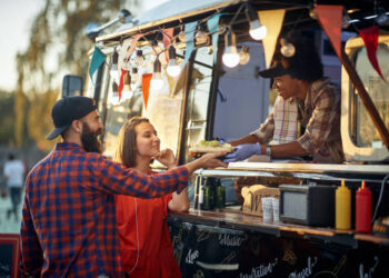 Comércio de food trucks de eventos em áreas públicas e privadas é autorizado em Poços de Caldas