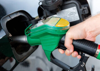 Gasolina comum fica 7,60% mais barata em Poços de Caldas