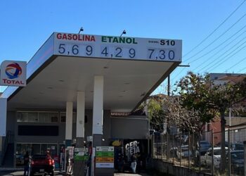 Após redução, gasolina já pode ser encontrada por R$ 5,69 em Poços de Caldas