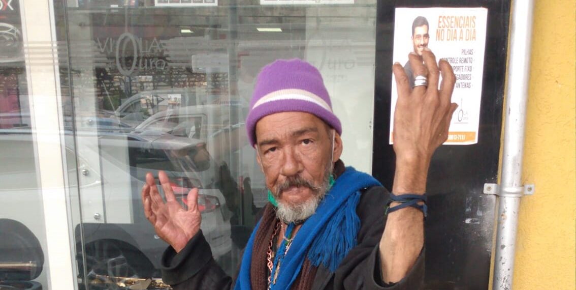 Morador em situação de rua conhecido em Poços é sepultado em Limeira