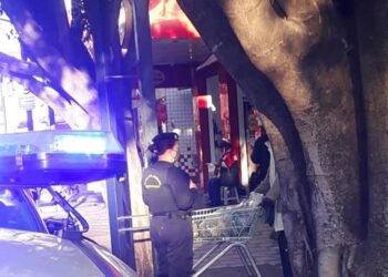 Homem é preso após furto de carrinho de supermercado em Poços de Caldas