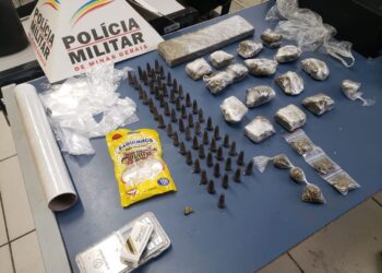 Dupla é presa suspeita de traficar drogas na zona oeste de Poços