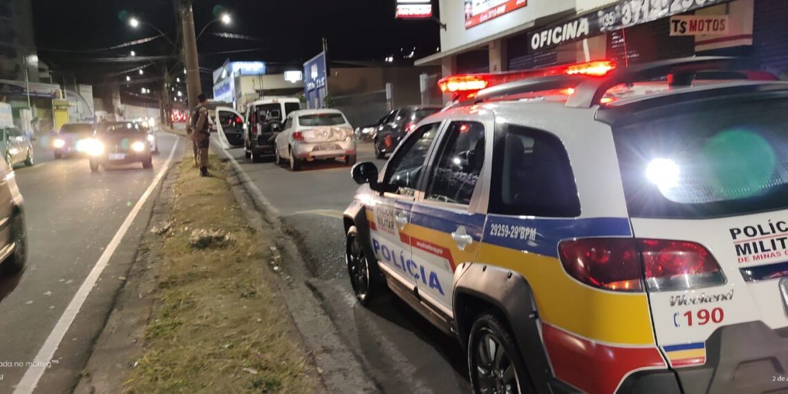 Engavetamento é registrado na região Leste de Poços de Caldas