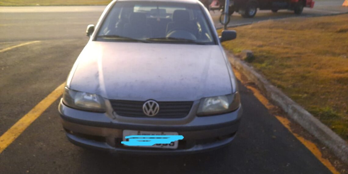 VÍDEO | Homem é preso após ser flagrado dirigindo embriagado na BR-146 próximo a Poços