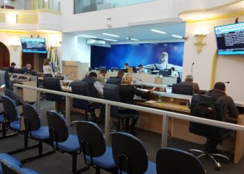 Audiência na Câmara de Poços vai discutir a Municipalização da Educação em MG