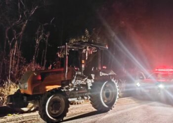 Trator furtado é encontrado na Rodovia do Contorno em Poços