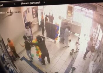 Vídeo: assaltantes levaram cerca de R$ 22 mil em roubo em Poços de Caldas